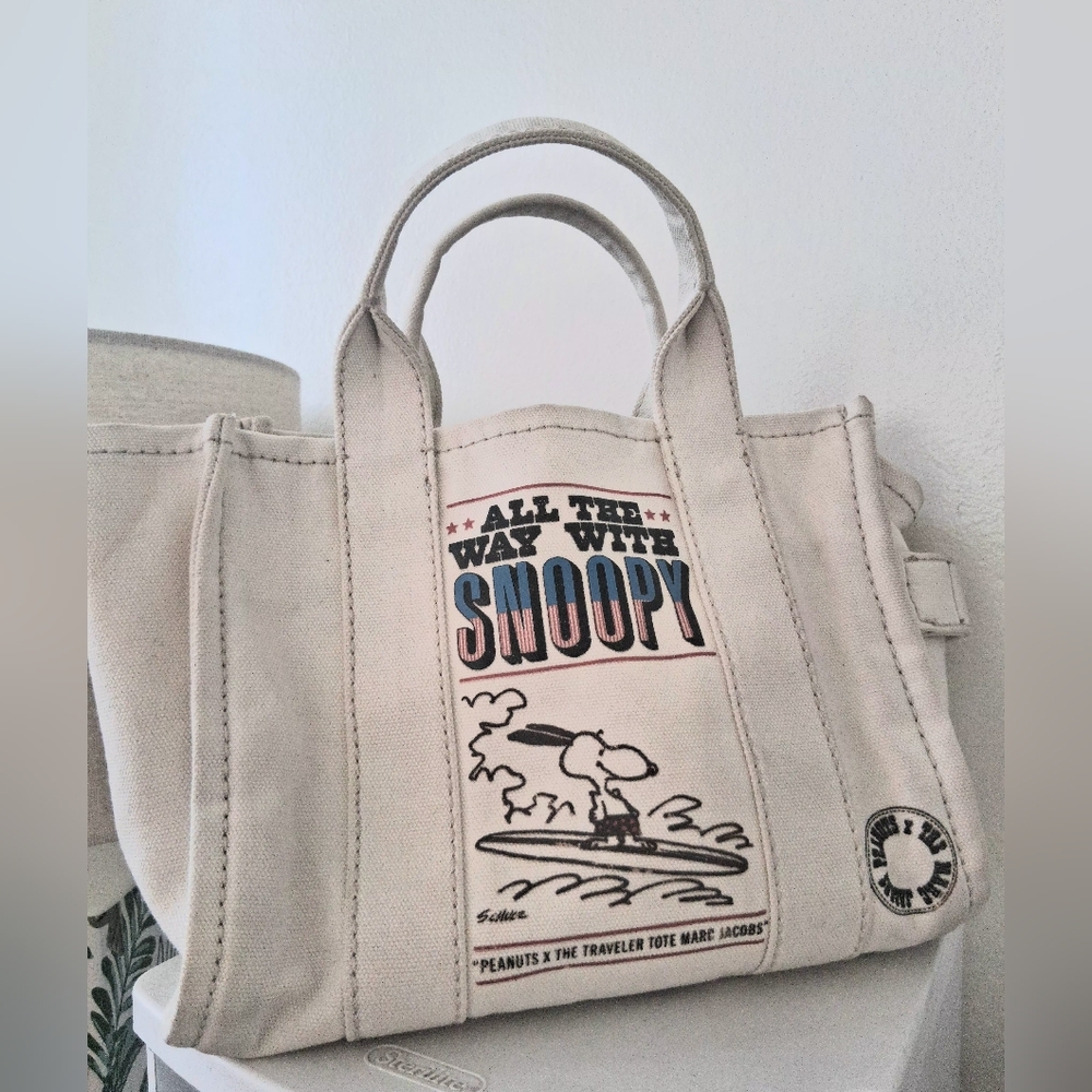 Marc Jacobs White Snoopy Tote S FINAL PRICE DROP